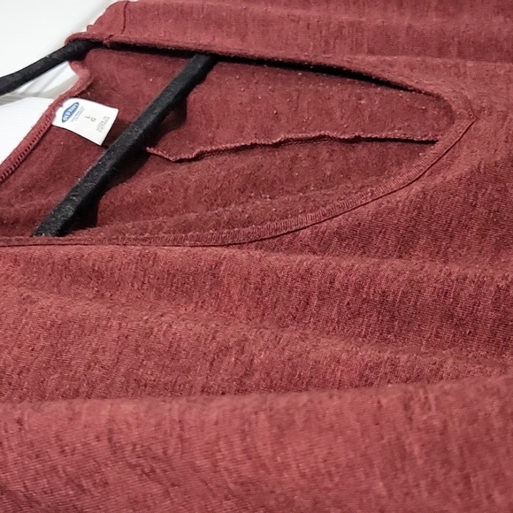 Burgundy dress - Picture 4 of 5